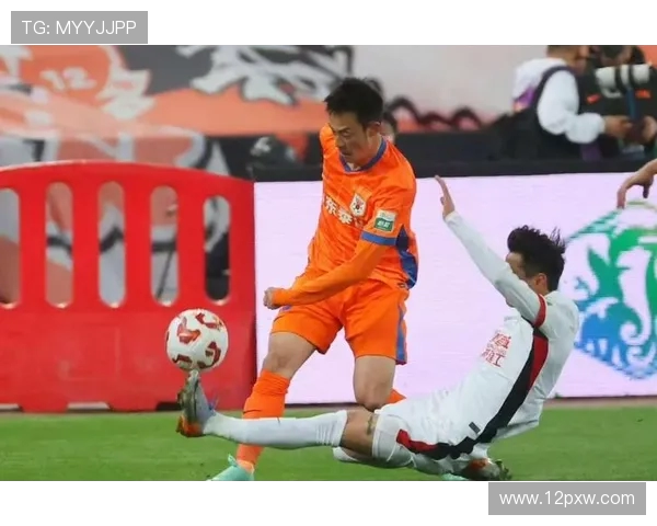 鲁媒报道高准翼恢复理想预计将于近期伤愈复出助力球队重返赛场